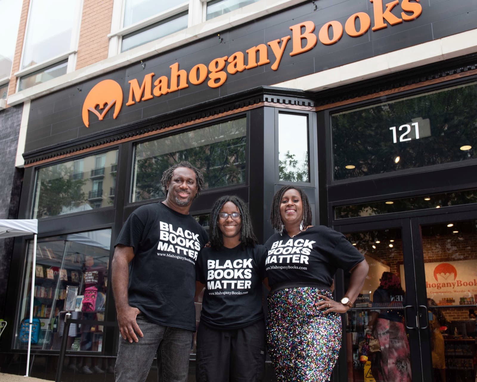 MahoganyBooks